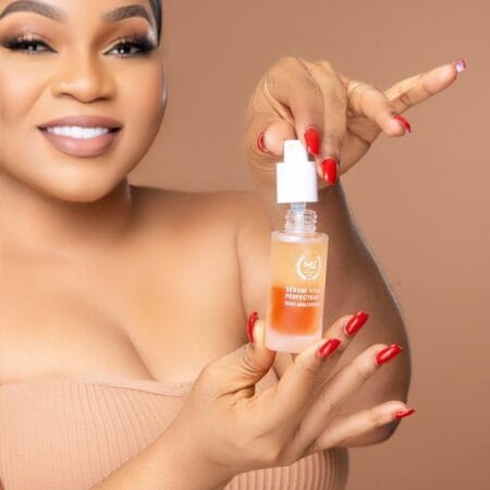 SÉRUM VISAGE BLANCHISSANT PERFECTEUR DE TEINT MULTIVITAMINÉ